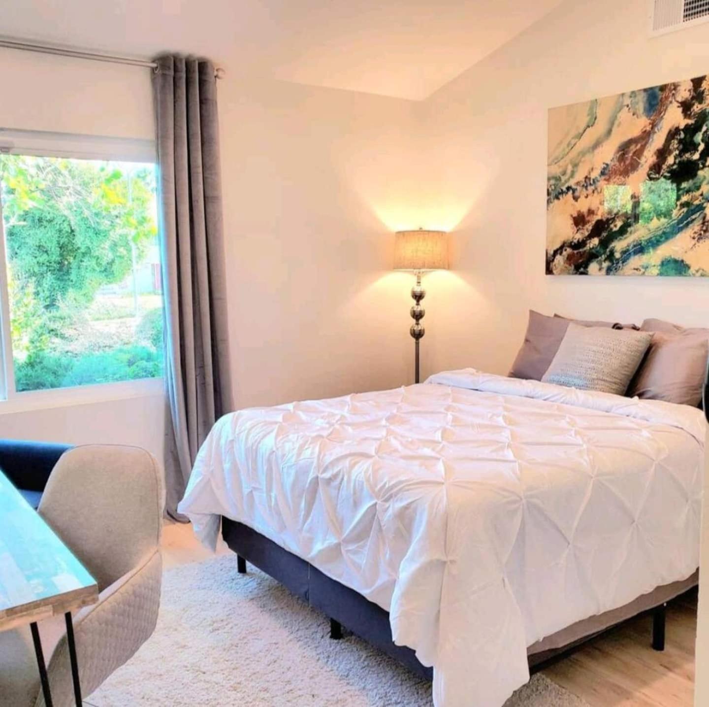 Вилла Spacious 4Bed 2Bath, Gated Pool, Wi-Fi, Garage Лос-Анджелес Экстерьер фото