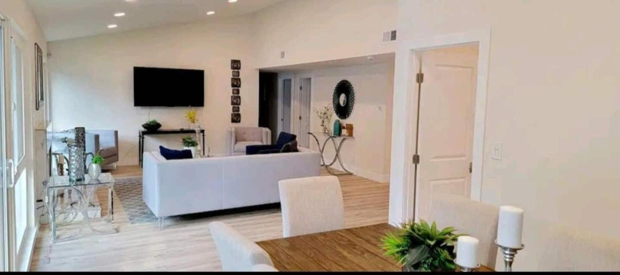 Вилла Spacious 4Bed 2Bath, Gated Pool, Wi-Fi, Garage Лос-Анджелес Экстерьер фото