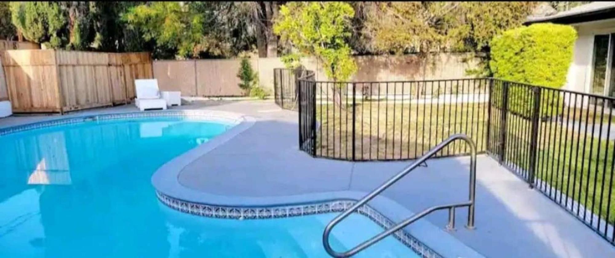 Вилла Spacious 4Bed 2Bath, Gated Pool, Wi-Fi, Garage Лос-Анджелес Экстерьер фото